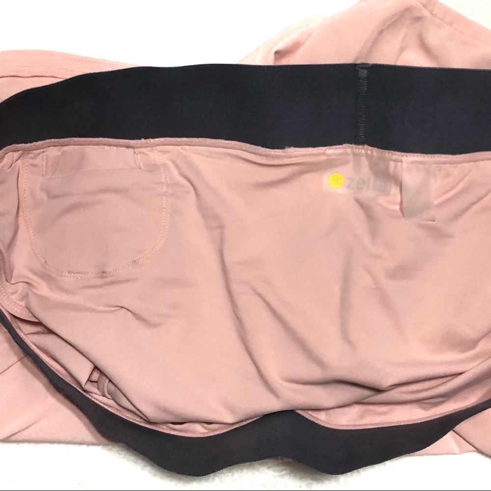 Zella Go Run Reflect Shorts - Picture 4 of 7